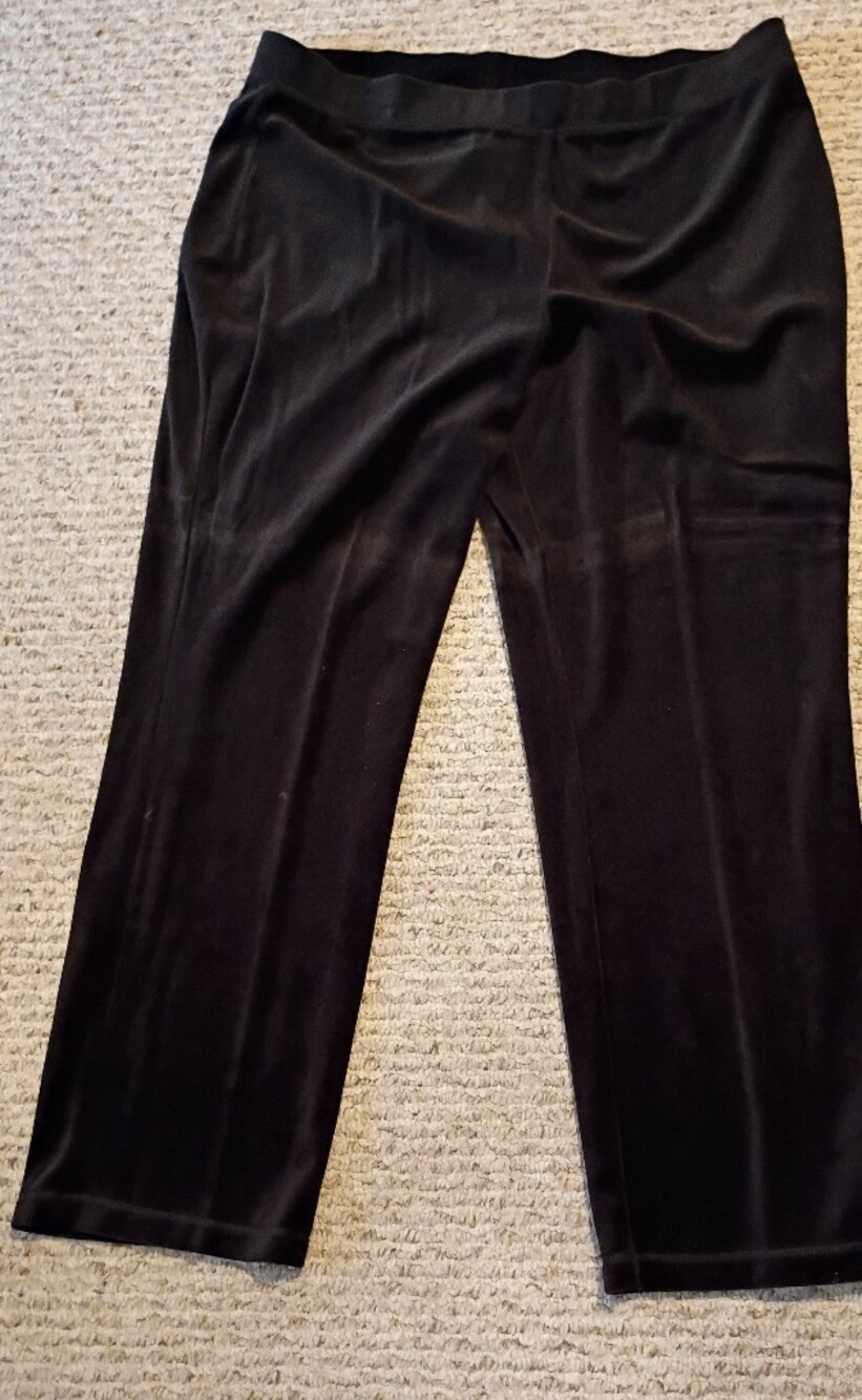 Studio Works Women's Black Jogger Sweatpants